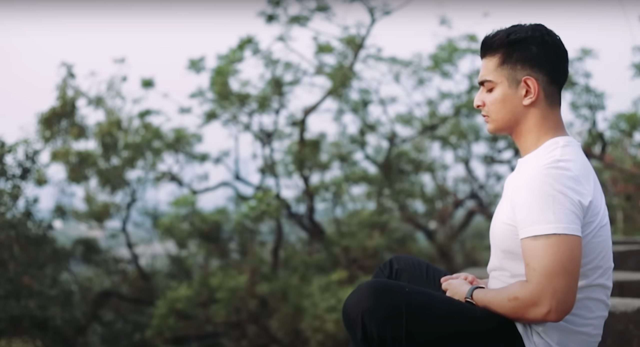 Ranveer Allahbadia on a meditation posture
